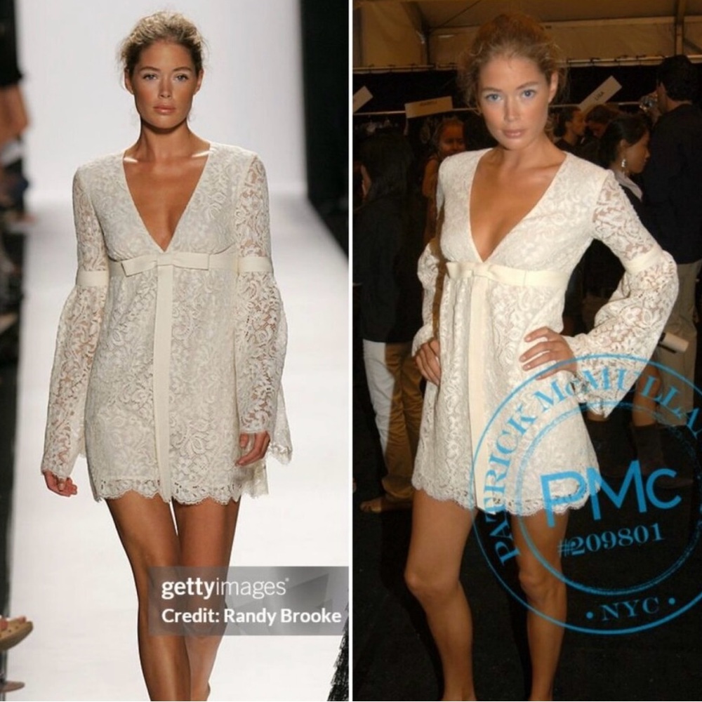 ISO!!
Looking for this Marc Jacobs 2006 white lace bell sleeve mini dress